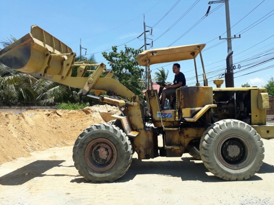 ขายรถตักล้อยาง CAT 930 ลดสุดๆ 385,000 บาท ขายรถตักล้อยาง CAT 930 ลดสุดๆ 385,000 บาท