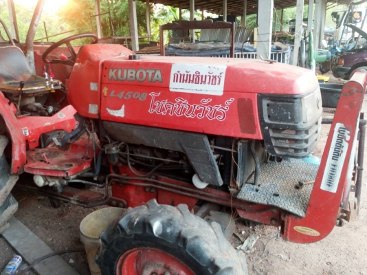 ขายด่วนรถไถ KUBOTA 45แรง สภาพใช้งานได้ปกติ เครื่องปั้มพร้อมใช้งาน ยางพร้อมใช้ อุปกรณ์ ดันหน้า ผานหลัง เอกสารใบปิดงวดสุดท้าย