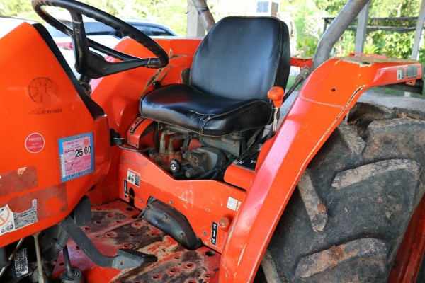 ขายรถไถ KUBOTA L4508 พร้อมดันหน้า ราคา 220,000 มีรถขนส่งบริการขนส่งทั่วไทย สามย่านแทรคเตอร์ อ.แกลง จ.ระยอง 0818618678,0899347475 https://www.facebook.com/DC-Tractor-Rayong-3071545327?/shop? id line=081-8618678 id line=089-9347475