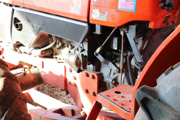 ขายรถไถ KUBOTA L4508 พร้อมดันหน้า ราคา 220,000 มีรถขนส่งบริการขนส่งทั่วไทย สามย่านแทรคเตอร์ อ.แกลง จ.ระยอง 0818618678,0899347475 https://www.facebook.com/DC-Tractor-Rayong-3071545327?/shop? id line=081-8618678 id line=089-9347475