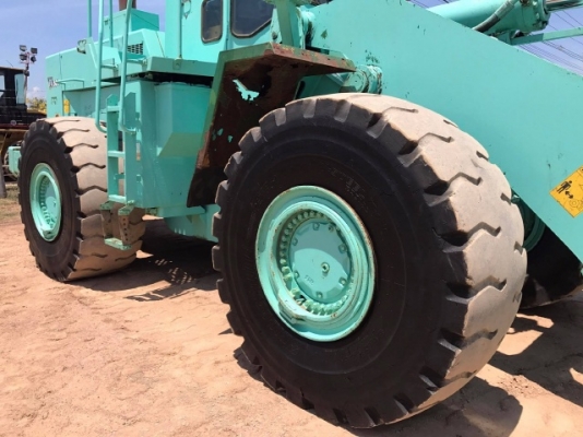 ขายรถตักล้อยาง KOMATSU WA500-1 รถนอกนำเข้าจากญี่ปุ่น สภาพสวยพร้อมใช้งาน มีVDOการทำงานครับ