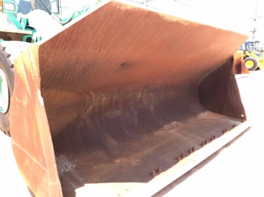 ขายรถตักล้อยาง KOMATSU WA500-1 รถนอกนำเข้าจากญี่ปุ่น สภาพสวยพร้อมใช้งาน มีVDOการทำงานครับ