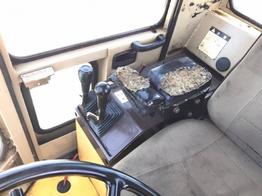 ขายรถตักล้อยาง KOMATSU WA500-1 รถนอกนำเข้าจากญี่ปุ่น สภาพสวยพร้อมใช้งาน มีVDOการทำงานครับ