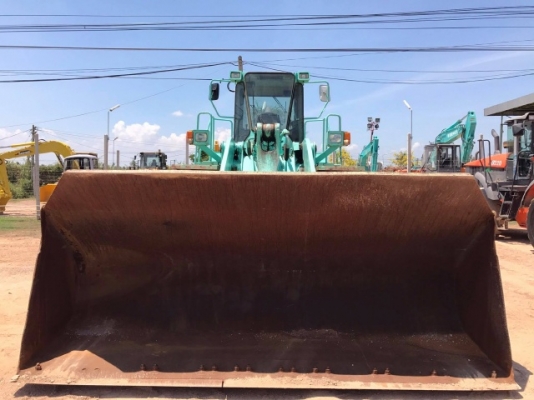 ขายรถตักล้อยาง KOMATSU WA500-1 รถนอกนำเข้าจากญี่ปุ่น สภาพสวยพร้อมใช้งาน มีVDOการทำงานครับ