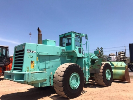 ขายรถตักล้อยาง KOMATSU WA500-1 รถนอกนำเข้าจากญี่ปุ่น สภาพสวยพร้อมใช้งาน มีVDOการทำงานครับ