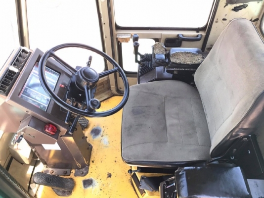 ขายรถตักล้อยาง KOMATSU WA500-1 รถนอกนำเข้าจากญี่ปุ่น สภาพสวยพร้อมใช้งาน มีVDOการทำงานครับ