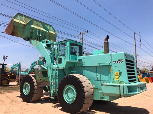 ขายรถตักล้อยาง KOMATSU WA500-1 รถนอกนำเข้าจากญี่ปุ่น สภาพสวยพร้อมใช้งาน มีVDOการทำงานครับ