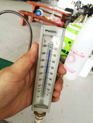 อันละ400 บ. 2อัน ส่งฟรี083-2000058 LINE ID: line832923 กระเป๋าวัดอุณหภูมิ ยี่ห้อ WEKSLER สีเงิน วัดได้ 0 - 80 C ํ มีเกลียวหมุนใส่ตู้ได้เลย