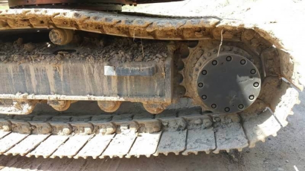 ขาย 1,650,000 HITACHI zx 225 USR สภาพเก่านอก 9,000 ชม. ไฟฟ้าครบ เครื่องดี ปั้มแรง เอวแน่น ช่วงล่างเต็ม เอกสารอินวอยทร์ สวยขั้นเทพ   รถอยู่ จ.จันทรบุรี โทร&amp;ไอดีไลน์ 0610710295