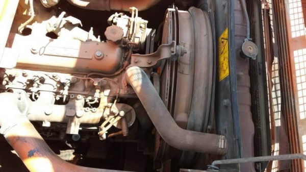 ขาย 1,650,000 HITACHI zx 225 USR สภาพเก่านอก 9,000 ชม. ไฟฟ้าครบ เครื่องดี ปั้มแรง เอวแน่น ช่วงล่างเต็ม เอกสารอินวอยทร์ สวยขั้นเทพ   รถอยู่ จ.จันทรบุรี โทร&amp;ไอดีไลน์ 0610710295