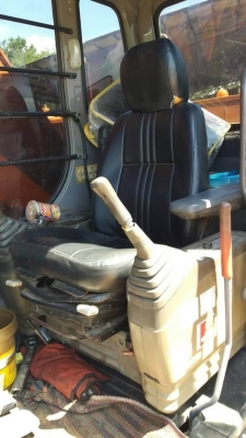 ขาย 1,650,000 HITACHI zx 225 USR สภาพเก่านอก 9,000 ชม. ไฟฟ้าครบ เครื่องดี ปั้มแรง เอวแน่น ช่วงล่างเต็ม เอกสารอินวอยทร์ สวยขั้นเทพ   รถอยู่ จ.จันทรบุรี โทร&amp;ไอดีไลน์ 0610710295