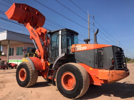 ขายรถตักล้อยาง HITACHI ZW220 แขนยาวพิเศษ รถนอกนำเข้าจากญี่ปุ่น มีVDOการทำงานครับ ขายรถตักล้อยาง HITACHI ZW220 แขนยาวพิเศษ รถนอกนำเข้าจากญี่ปุ่น มีVDOการทำงานครับ