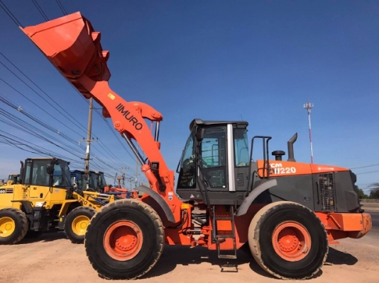 ขายรถตักล้อยาง HITACHI ZW220 แขนยาวพิเศษ รถนอกนำเข้าจากญี่ปุ่น มีVDOการทำงานครับ ขายรถตักล้อยาง HITACHI ZW220 แขนยาวพิเศษ รถนอกนำเข้าจากญี่ปุ่น มีVDOการทำงานครับ