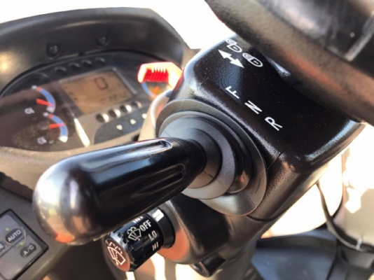 ขายรถตักล้อยาง HITACHI ZW220 แขนยาวพิเศษ รถนอกนำเข้าจากญี่ปุ่น มีVDOการทำงานครับ