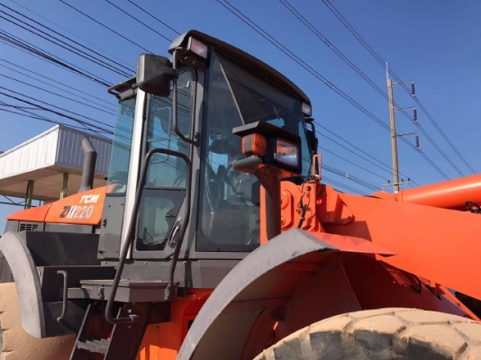 ขายรถตักล้อยาง HITACHI ZW220 แขนยาวพิเศษ รถนอกนำเข้าจากญี่ปุ่น มีVDOการทำงานครับ ขายรถตักล้อยาง HITACHI ZW220 แขนยาวพิเศษ รถนอกนำเข้าจากญี่ปุ่น มีVDOการทำงานครับ