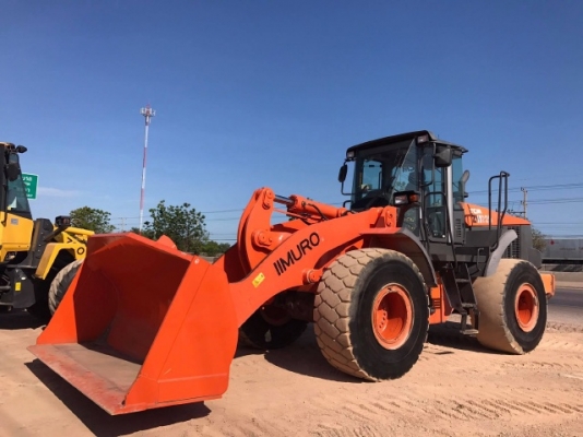 ขายรถตักล้อยาง HITACHI ZW220 แขนยาวพิเศษ รถนอกนำเข้าจากญี่ปุ่น มีVDOการทำงานครับ ขายรถตักล้อยาง HITACHI ZW220 แขนยาวพิเศษ รถนอกนำเข้าจากญี่ปุ่น มีVDOการทำงานครับ