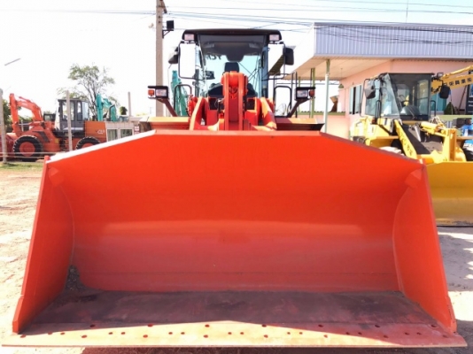 ขายรถตักล้อยาง HITACHI ZW220 แขนยาวพิเศษ รถนอกนำเข้าจากญี่ปุ่น มีVDOการทำงานครับ ขายรถตักล้อยาง HITACHI ZW220 แขนยาวพิเศษ รถนอกนำเข้าจากญี่ปุ่น มีVDOการทำงานครับ