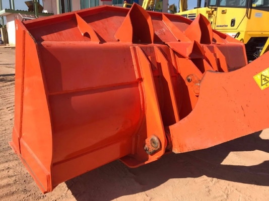 ขายรถตักล้อยาง HITACHI ZW220 แขนยาวพิเศษ รถนอกนำเข้าจากญี่ปุ่น มีVDOการทำงานครับ ขายรถตักล้อยาง HITACHI ZW220 แขนยาวพิเศษ รถนอกนำเข้าจากญี่ปุ่น มีVDOการทำงานครับ