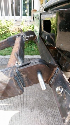 tow bar (สามเหลี่ยม ลากรถ ) หัวบอล2&quot; เหมาะสำหรับ ลากรถยกสูง แข็งแรง ลากได้จริง ยังไม่ได้ทำสีนะครับ ดูของพระราม2 ราคา3500บาท งดต่อนะครับ ถูกมากแล้ว 083 5996979 Id champ_rama2