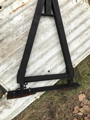 tow bar (สามเหลี่ยม ลากรถ ) หัวบอล2&quot; เหมาะสำหรับ ลากรถยกสูง แข็งแรง ลากได้จริง ยังไม่ได้ทำสีนะครับ ดูของพระราม2 ราคา3500บาท งดต่อนะครับ ถูกมากแล้ว 083 5996979 Id champ_rama2