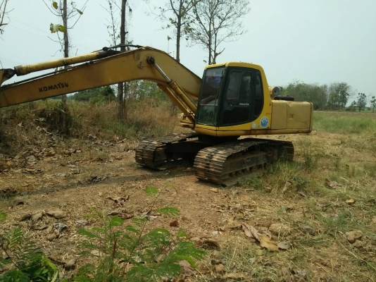 ขายรถแบคโฮ KOMATSU PC200-6 เอกสารเล่ม ระบบไฟเต็ม ราคา 630000