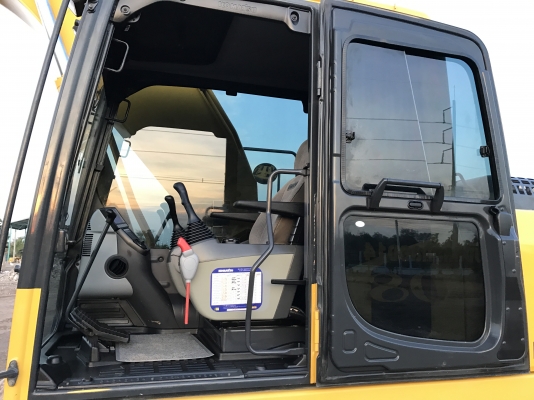 ขาย KOMATSU PC200-8MO รถสวยมาก 5100 ชั่วโมง ชมรถได้ทุกวัน ติดต่อโดยตรง 081-4283210