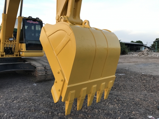 ขาย KOMATSU PC200-8MO รถสวยมาก 5100 ชั่วโมง ชมรถได้ทุกวัน ติดต่อโดยตรง 081-4283210