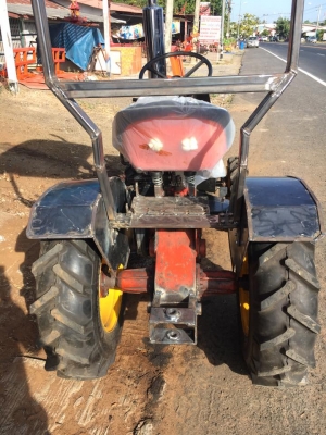 รถไถเล็ก นั่งขับ มินิแทรกเคอร์ รถไถเล็ก นั่งขับ มินิแทรกเคอร์