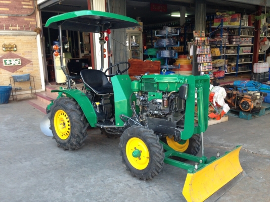 รถไถเล็ก นั่งขับ มินิแทรกเคอร์ รถไถเล็ก นั่งขับ มินิแทรกเคอร์