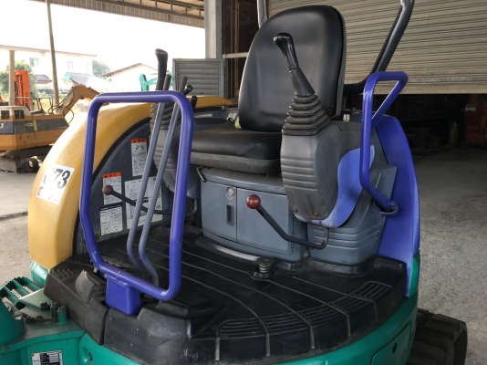 รถขุดเล็ก Komatsu PC30MR-1 แทรคยาง สภาพสวย สนใจติดต่อ 0874880101 Line ID: Kongniwatsiri