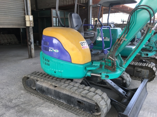 รถขุดเล็ก Komatsu PC30MR-1 แทรคยาง สภาพสวย สนใจติดต่อ 0874880101 Line ID: Kongniwatsiri