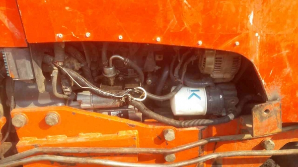 ขายรถไถKUBOTA M7040 อุปกรณ ์ใบดัน ผาน3,ผาน6 สภาพดี ราคา375,000บ. สนใจ 0835601591 หรือ 0903494058