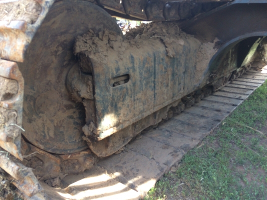 ขายด่วน KOMATSU PC 100L-1 ช่วงล่างใหญ่เอวสูงลดราคาครับอยากขายครับๆๆ