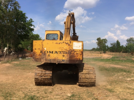 ขายด่วน KOMATSU PC 100L-1 ช่วงล่างใหญ่เอวสูงลดราคาครับอยากขายครับๆๆ