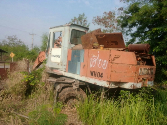 ขายรถแบ็คโฮล้อยาง WH04 ขนาด120  มีชุดเฟืองท้ายทื่ส่งกำลังมาจากเกียร์ทื่ใช้งานไม่ได้ อย่างอื่นใช้ได้หมด ขายตามสภาพ 150,000บ. สนใจ0835601591 หรือ 0903494058