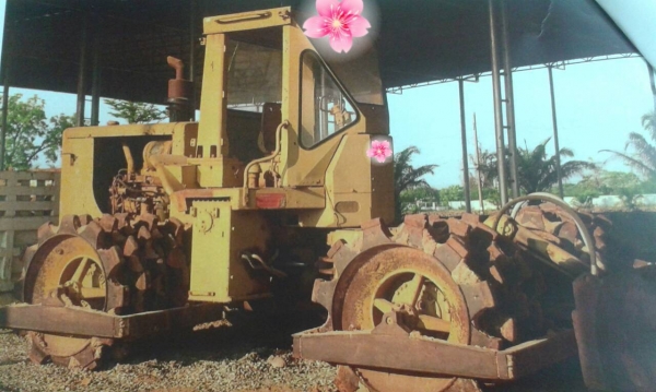 ขายรถบด CAT 815 ราคา 1050000