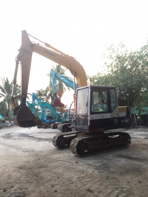 ขาย KOMATSU  PC60-6 มาใหม่   ปลายยาว 4,xxx  ชั่วโมง  รถสวยสภาพพร้อมใช้  มีเอกสาร   สนใจโทร 089-7462641  สุวรรณีจ้า