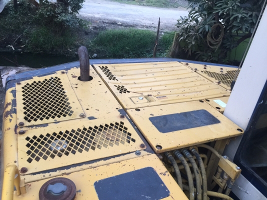 ขาย KOMATSU  PC60-6 มาใหม่   ปลายยาว 4,xxx  ชั่วโมง  รถสวยสภาพพร้อมใช้  มีเอกสาร   สนใจโทร 089-7462641  สุวรรณีจ้า