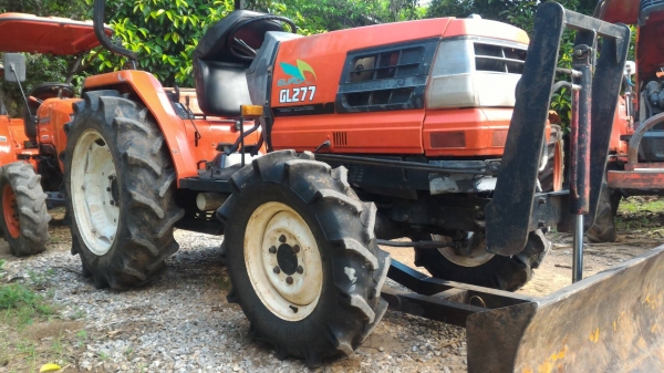 ขายรถไถ KUBOTA GL277 2 เพลา 27แรง พร้อมดันหน้า ราคา 118,000 มีรถขนส่งบริการขนส่งทั่วไทย สามย่านแทรคเตอร์ อ.แกลง จ.ระยอง 0818618678,0899347475 https://www.facebook.com/DC-Tractor-Rayong-3071545327?/shop? id line=081-8618678 id line=089-9347475 ขายรถไถ KUBOTA GL277 2 เพลา 27แรง พร้อมดันหน้า ราคา 118,000 มีรถขนส่งบริการขนส่งทั่วไทย สามย่านแทรคเตอร์ อ.แกลง จ.ระยอง 0818618678,0899347475 https://www.facebook.com/DC-Tractor-Rayong-3071545327?/shop? id line=081-8618678 id line=089-9347475