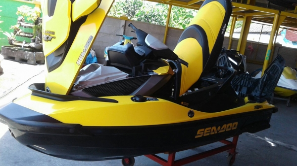 ขายเจ็ต SEADOO RXT 255 IS ปี 09 เรือใช้งาน 63 ชม. สภาพสวยเก่ายุ่น