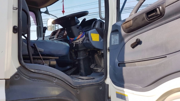 Hino mega เครื่อง 320 แรง ปี 51 กระบะสามมิตรไม่ดัมพ์ ลูก 3 เพลา ทะเบียนพร้อม
