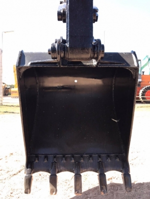 ขายรถแบคโฮ CAT 308CCR มีลายหัวกระแทก รถนอกนำเข้าเองจากญี่ปุ่น สภาพสวยพร้อมใช้งาน มีVDOการทำงานครับ