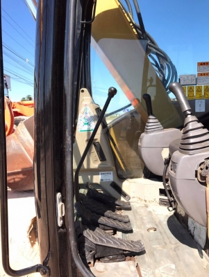 ขายรถแบคโฮ CAT 308CCR มีลายหัวกระแทก รถนอกนำเข้าเองจากญี่ปุ่น สภาพสวยพร้อมใช้งาน มีVDOการทำงานครับ