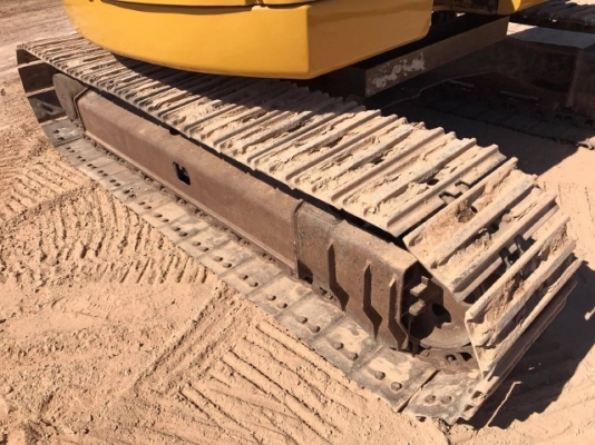 ขายรถแบคโฮ CAT 308CCR มีลายหัวกระแทก รถนอกนำเข้าเองจากญี่ปุ่น สภาพสวยพร้อมใช้งาน มีVDOการทำงานครับ