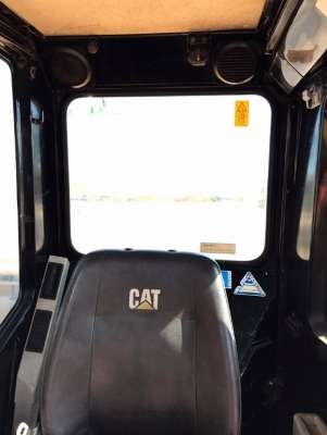 ขายรถแบคโฮ CAT 308CCR มีลายหัวกระแทก รถนอกนำเข้าเองจากญี่ปุ่น สภาพสวยพร้อมใช้งาน มีVDOการทำงานครับ