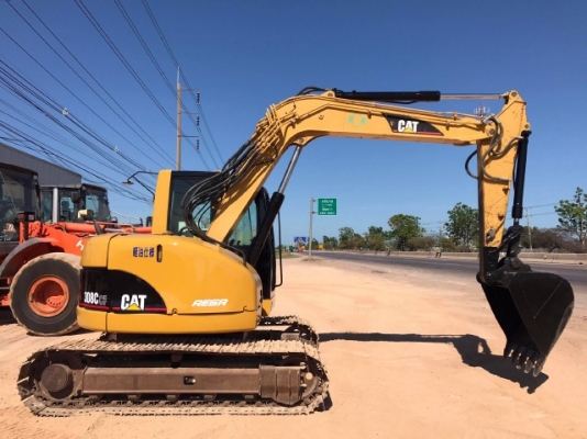 ขายรถแบคโฮ CAT 308CCR มีลายหัวกระแทก รถนอกนำเข้าเองจากญี่ปุ่น สภาพสวยพร้อมใช้งาน มีVDOการทำงานครับ