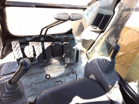 ขายรถแบคโฮ CAT 308CCR มีลายหัวกระแทก รถนอกนำเข้าเองจากญี่ปุ่น สภาพสวยพร้อมใช้งาน มีVDOการทำงานครับ