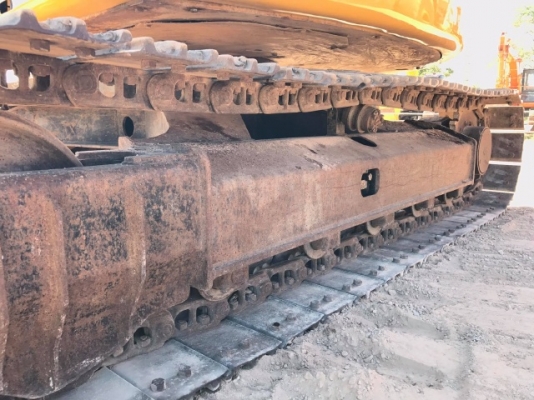 ขายรถแบคโฮ CAT 308CCR มีลายหัวกระแทก รถนอกนำเข้าเองจากญี่ปุ่น สภาพสวยพร้อมใช้งาน มีVDOการทำงานครับ