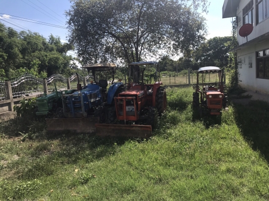 รถไถ KUBOTA  ,  ( มี ขาย 5 คัน. )  /  ( ขาย ตามสภาพ. )    สนใจติดต่อ  081 - 6079515