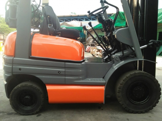 ขาย รถโฟรคลิท์ โตโยต้า รุ่น 6 เบนซิล ขาย รถโฟรคลิท์ โตโยต้า รุ่น 6 เบนซิล